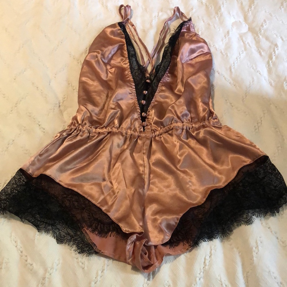 Elegant Satin Lace Trim Romper - Pink
